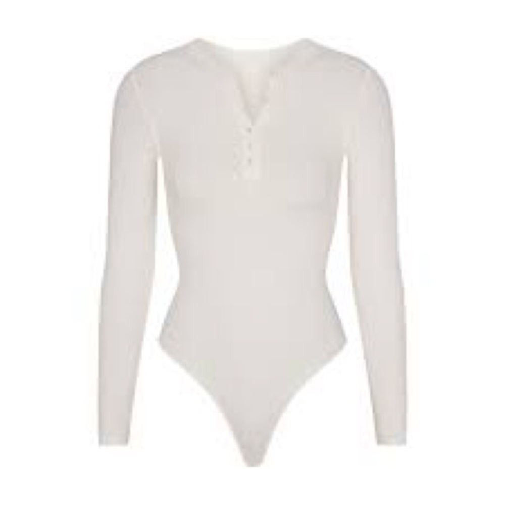 SKIMS Cream Long Sleeve Bodysuit